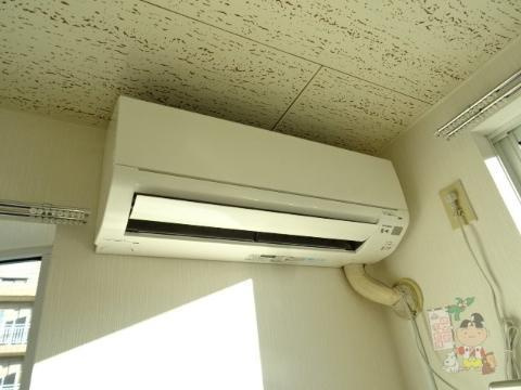 ドミール小川の設備|エアコン
