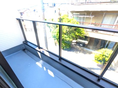 江戸川区平井７丁目の新築戸建のバルコニー