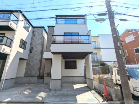 江戸川区平井７丁目の新築戸建の外観