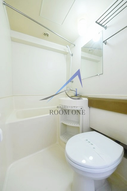 ダイアパレス東神田の浴室|お風呂です。