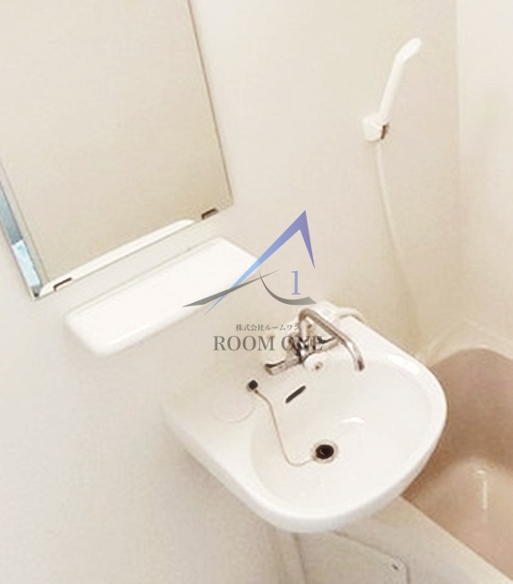 マーレ東あずま駅前の洗面所|洗面台です。