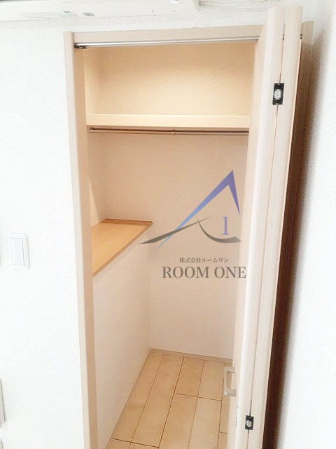 ソブレパサールの収納|ウォークインクローゼットです。