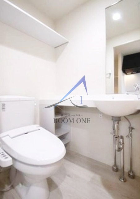 ファインライツ氷川台の洗面所|独立洗面台です。