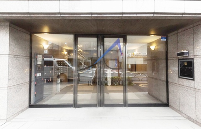 ルーブル都立家政参番館のエントランス|エントランスです。