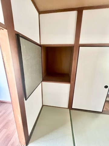 東大阪市若江南町３丁目一戸建の収納