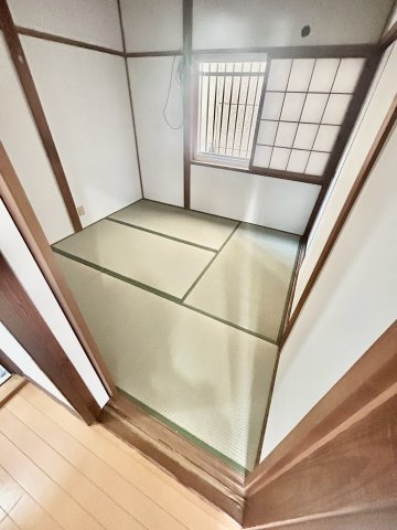 東大阪市若江南町３丁目一戸建の和室