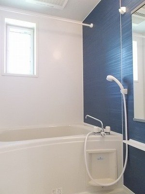 【浴室】 | ＢＯＷ | 落ち着いた空間のお風呂です