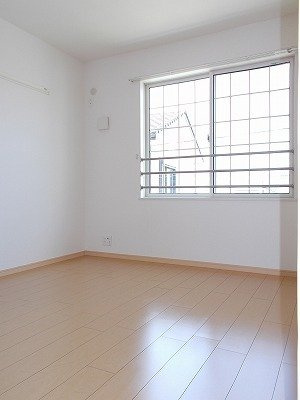 【内装】 | ＢＯＷ | 明るい色調の室内です