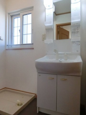 【洗面所】 | パルテールＮ | ゆったりとスペースのある洗面所