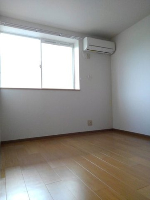 【内装】 | ミレニアムコートＢ | 明るい色調の室内です