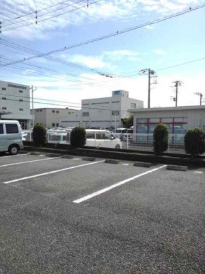 【駐車場】 | ミレニアムコートＢ | 車をお持ちの方に嬉しい駐車場付きの物件です
