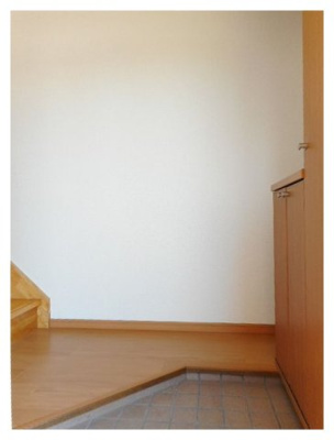 【玄関】 | メゾンクレストＡ | 明るい玄関です