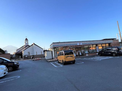 【周辺】 | （仮）西田中新築アパート、令和8年8月末入居可能予定 | セブンイレブン御殿場二枚橋店まで794ｍ