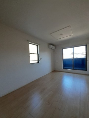 【居間・リビング】 | アルページュ | こちらのリビングで趣味の時間をお楽しみください