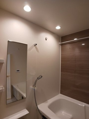 【浴室】 | アンソレイユ | お風呂です