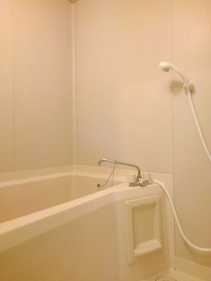 【浴室】 | エステートⅡ | 日々の暮らしに欠かせないお風呂です