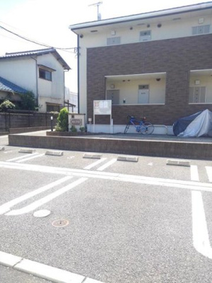 【駐車場】 | メゾンエテルノ | 駐車場完備です