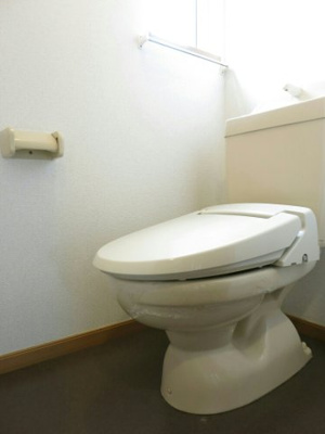 【トイレ】 | メゾン・ド・ソレイユ | ゆったりとした空間のトイレです