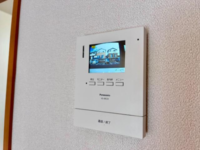 【内装】 | イーストサイドハイツ | カメラ付インターホン