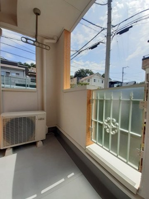 【バルコニー】 | コウヒロハイムＡ | バルコニーからの眺めを楽しみながら食事をしませんか