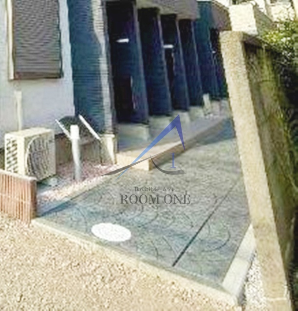 楪のエントランス|エントランスです。