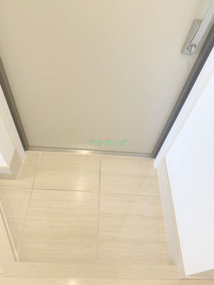 【玄関】 | Rising place 浅草五番館 