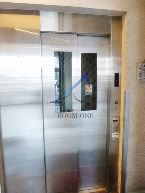 マリンベルコートのその他共用部分|エレベーターです。