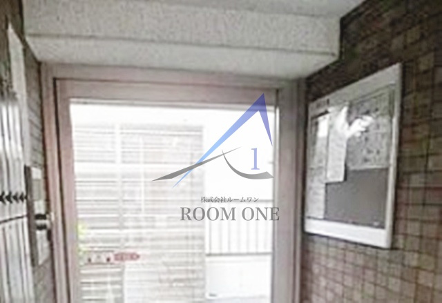 グリーンシャドーのエントランス|エントランスです。