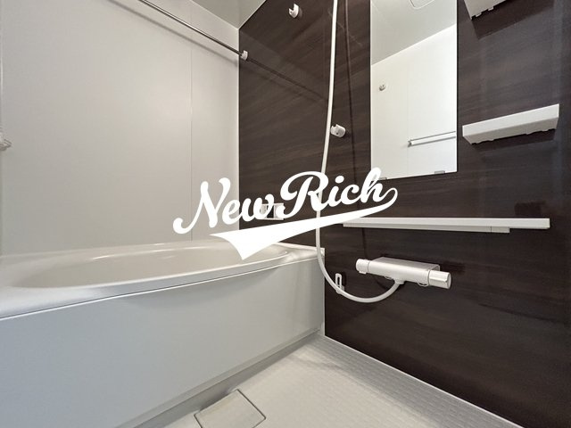 伊勢崎市波志江町のアパートの浴室