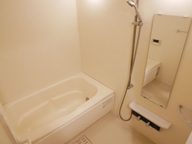 モンレーヴ博多駅南の浴室