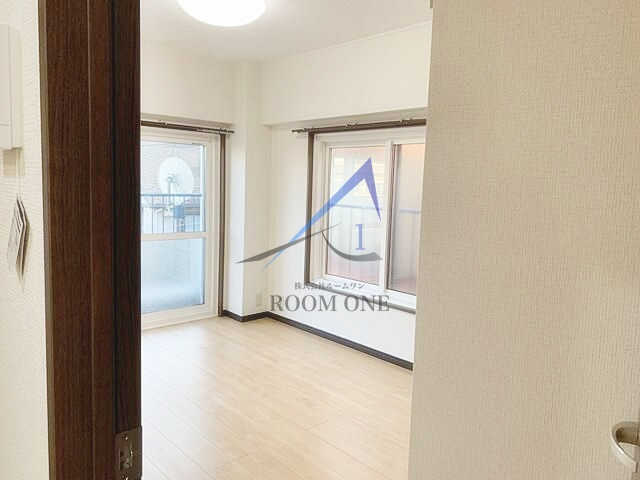 メゾンイースト