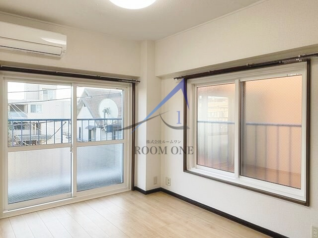 メゾンイーストの居間・リビング|洋室のお部屋です。