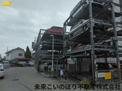 【駐車場】 | レーベン古河グランディアスタワー | 駐車場があります