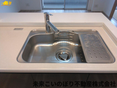 【設備】 | レーベン古河グランディアスタワー | ビルトイン浄水器付きです。大切な家族にはいい水を飲んでもらいたいですね。