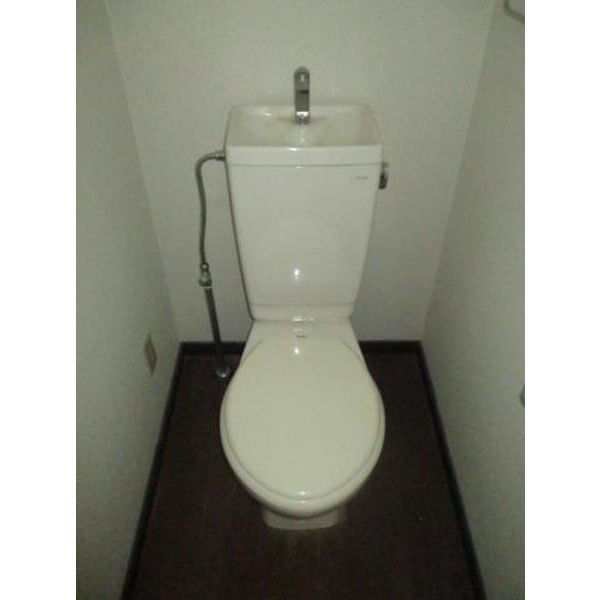 コーポイーストライトのトイレ