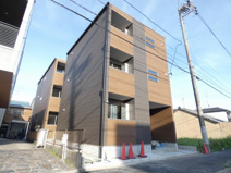 REGALEST鶴里駅前の画像