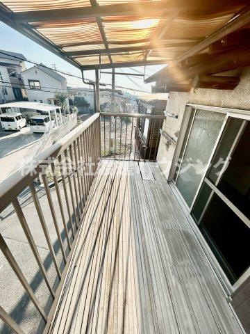 上六万寺町一戸建のバルコニー