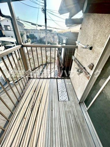 上六万寺町一戸建の設備|室外洗濯機置場