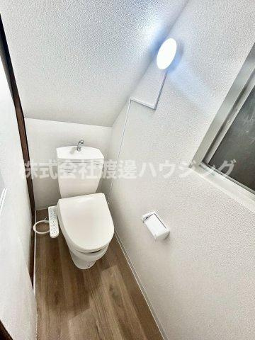 上六万寺町一戸建のトイレ