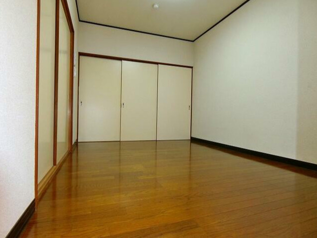 グロリアハイツの寝室