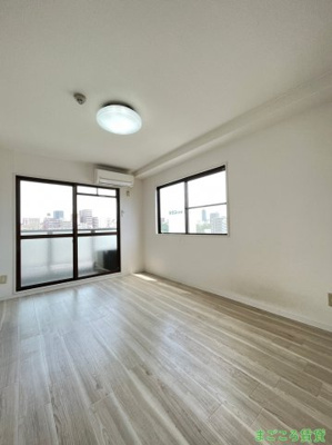 【洋室】 | パークビレッジ