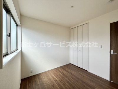 【洋室】 | 周智郡森町中川 3期 新築一戸建て 2号棟 | 洋室4.5帖