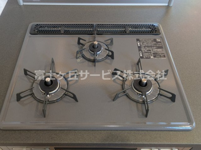 【その他】 | 沼津市岡宮 2期 新築一戸建て | ３口コンロです