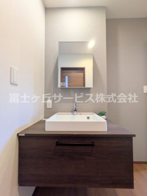 【独立洗面台】 | 沼津市岡宮 2期 新築一戸建て | 独立洗面台です