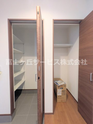 【収納】 | 沼津市岡宮 2期 新築一戸建て | シューズクロークです