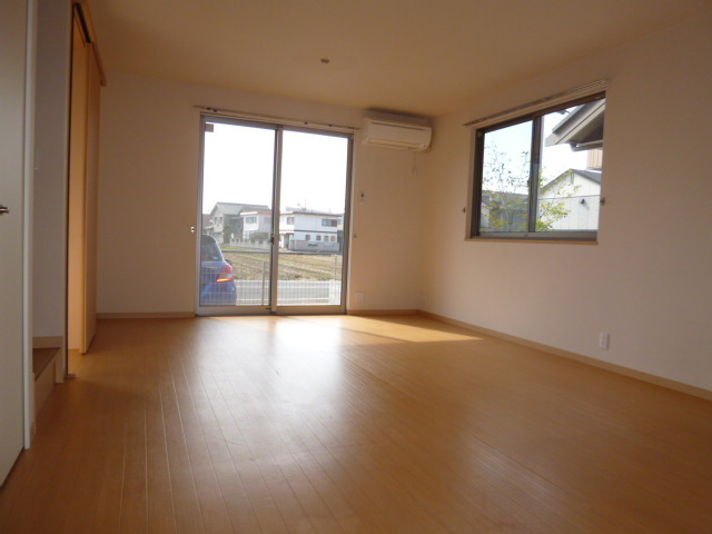 サニープレインⅡの居間・リビング