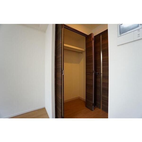 LaDouceur荒本のトイレ