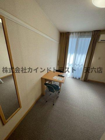 レオパレスグリーンアイビーの居間・リビング|ゆったり過ごせる居間です