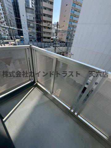 レオパレスグリーンアイビーのバルコニー|開放的で明るい空間を演出してくれるバルコニーです