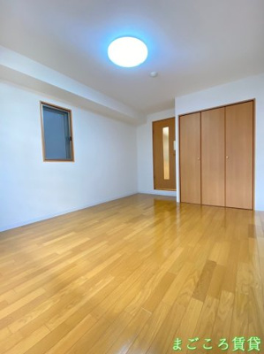 【寝室】 | フィレンツェなんば南